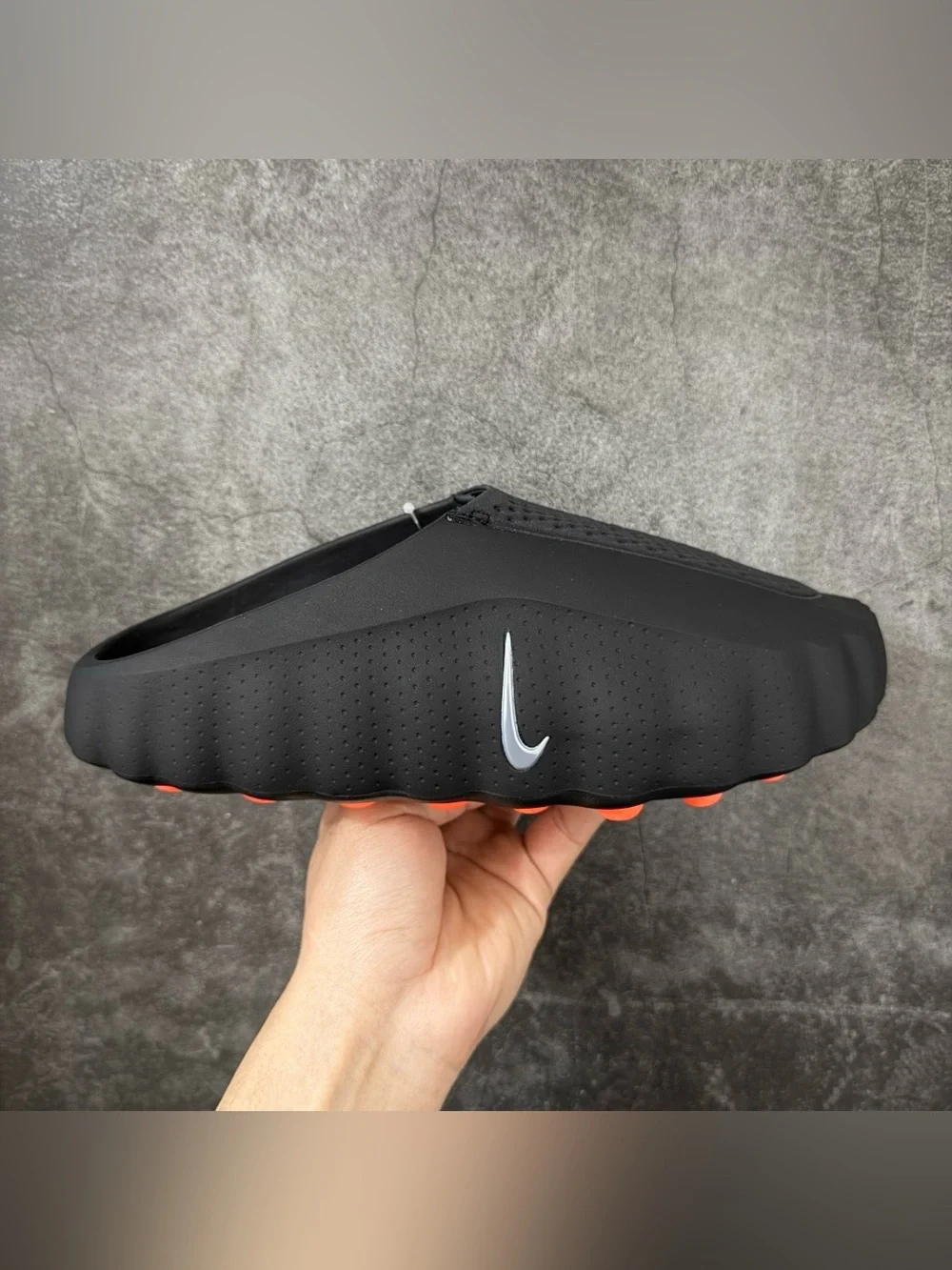 Brand new  Nike Mind 001 slippers (box not included)